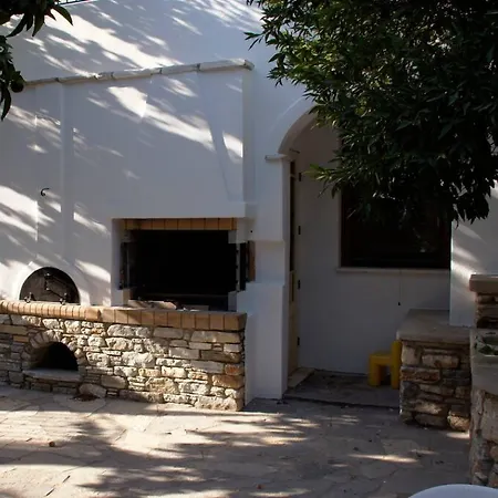 Giannakis Filoxenia 아파트호텔 Filótion