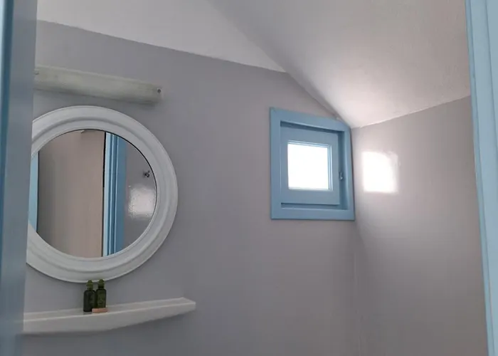 Giannakis Filoxenia 公寓式酒店 Filótion