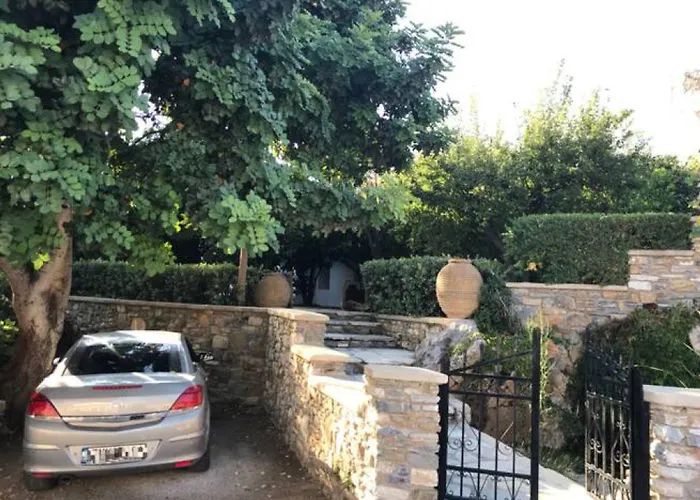 Апарт-отель Giannakis Filoxenia 3*